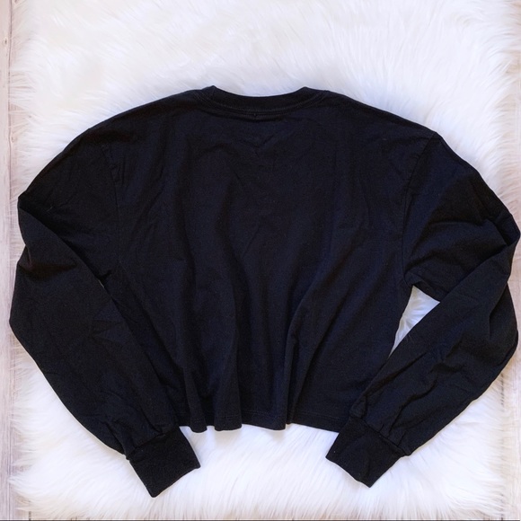 True Religion Always Curvin’ Crop Tee - Picture 2 of 4